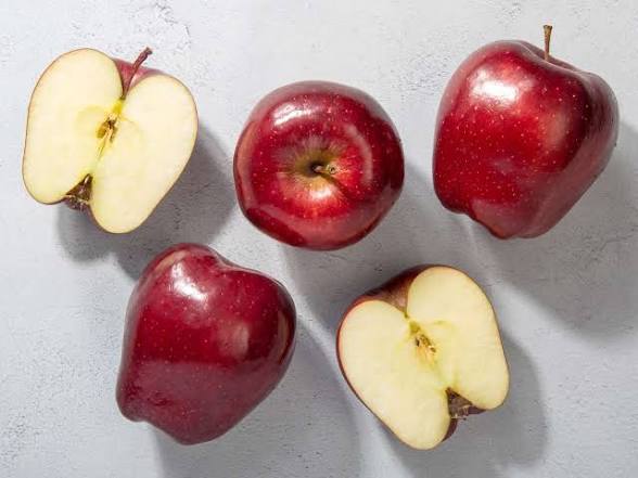 Red Delicious Apple large